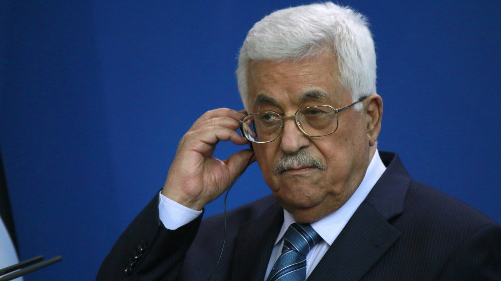 Románia Csillaga Érdemrenddel tüntették ki Mahmúd Abbászt