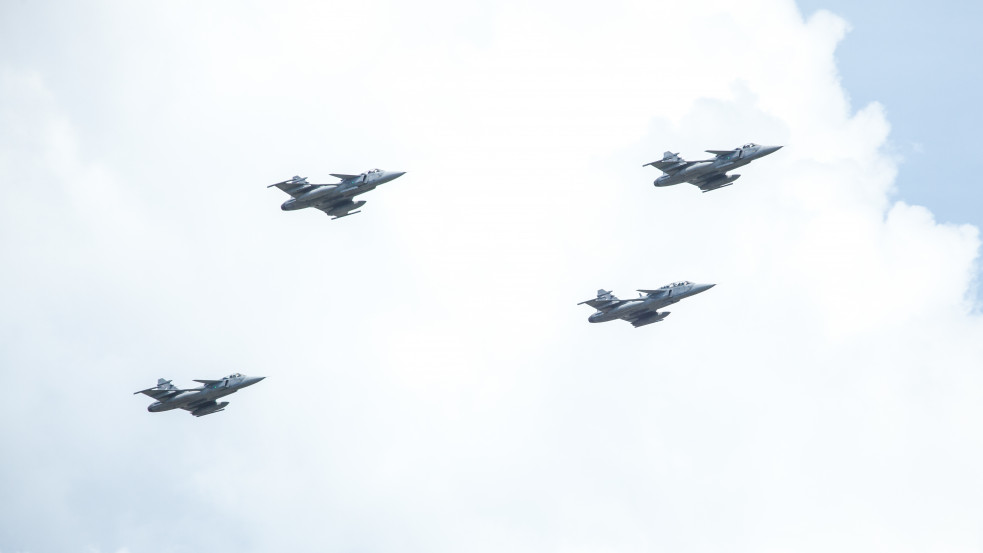 Megint riasztani kellett a Gripeneket: Ukrajna irányából érkezett azonosítatlan légijármű