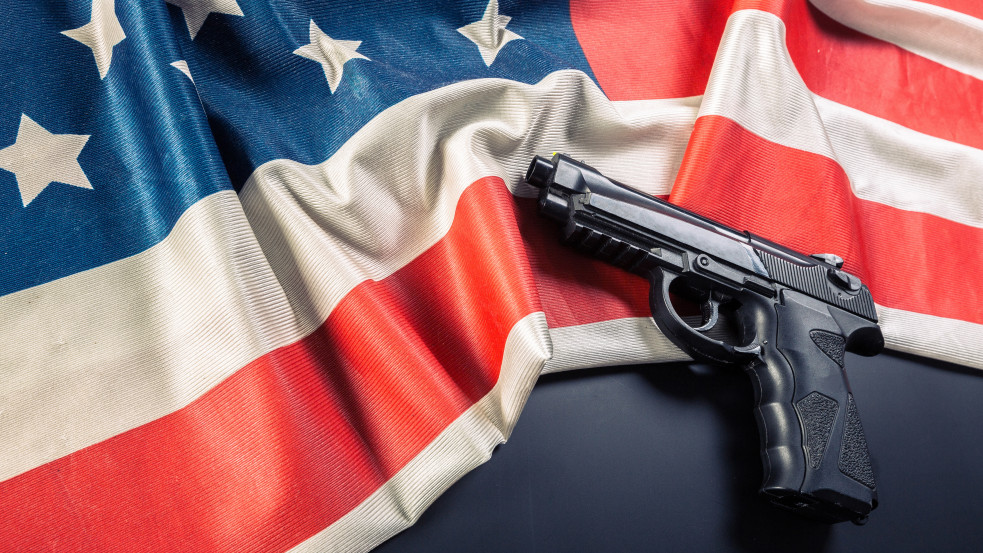 Friss felmérés: minden negyedik amerikai úgy gondolja, hogy fegyvert kell fognia a kormány ellen a jövőben