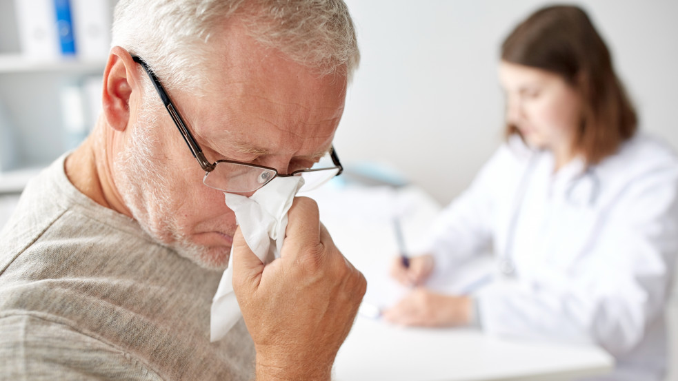 Tizenötezren mentek orvoshoz: influenzajárványnak azonban nincs nyoma