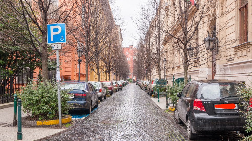 Figyelem: Mától jelentősen drágul a parkolás Budapesten