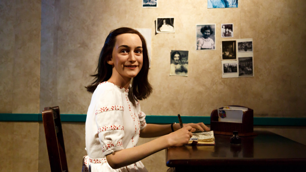 „Tele van hibákkal” – Továbbra sem tudni biztosan, ki árulta el Anne Frankot