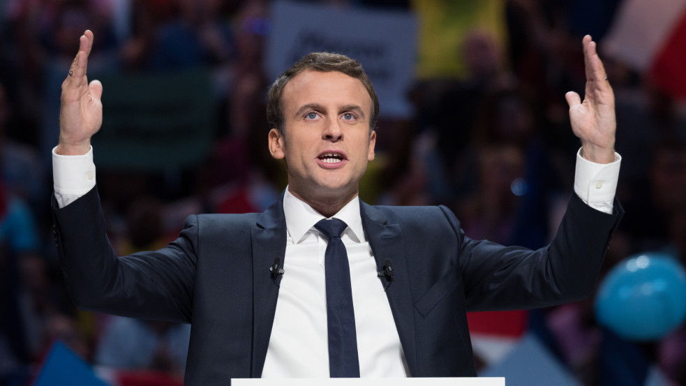 Egy új összeurópai politikai szervezet létrehozását szorgalmazza Macron