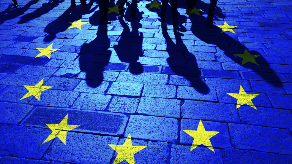 Orbán: ma az európaiaknak nincs joguk hazájukhoz, nyelvükhöz, kultúrájukhoz, családjukhoz és Istenükhöz