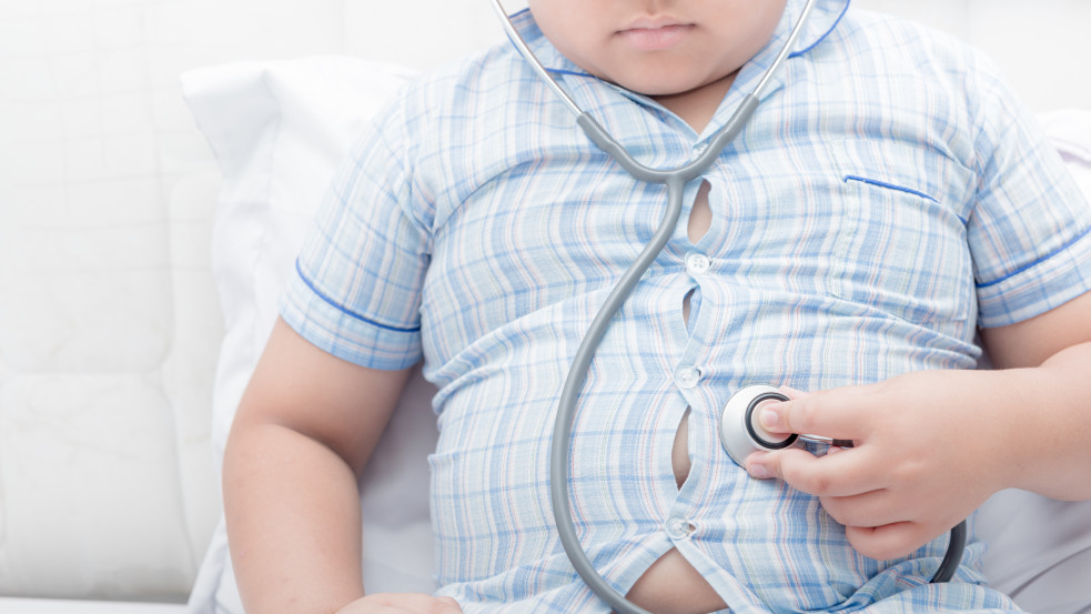 Veszélyben a gyerekek: járványszerűen terjed az elhízás