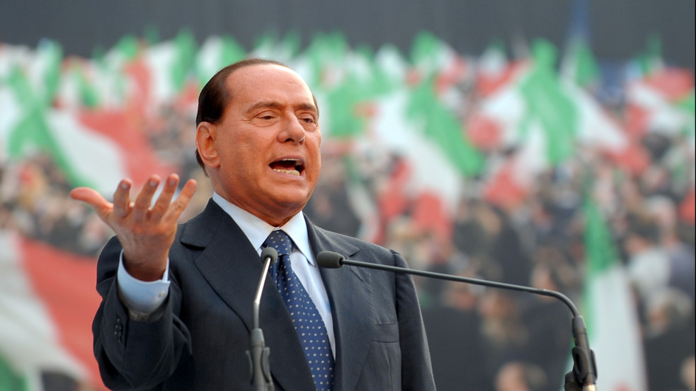 Berlusconi: Zelenszkij tettei Ukrajna lerombolásához vezettek