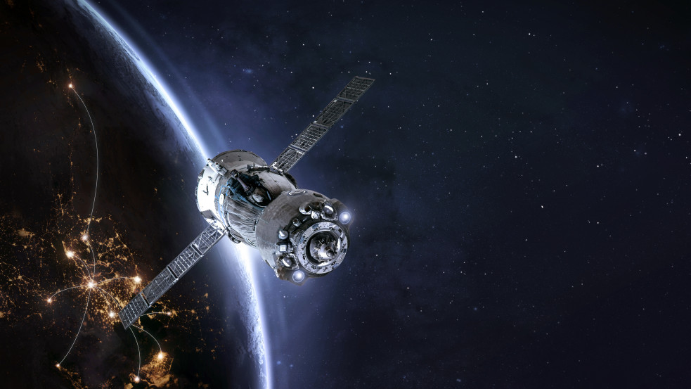 Moszkva űrerői már külföldi műholdakkal kísérleteznek