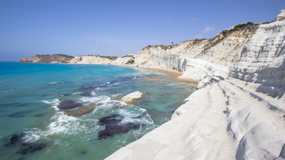 Azt kérik Elon Musktól, vegye meg Olaszország egyik legnépszerűbb turistalátványosságát 