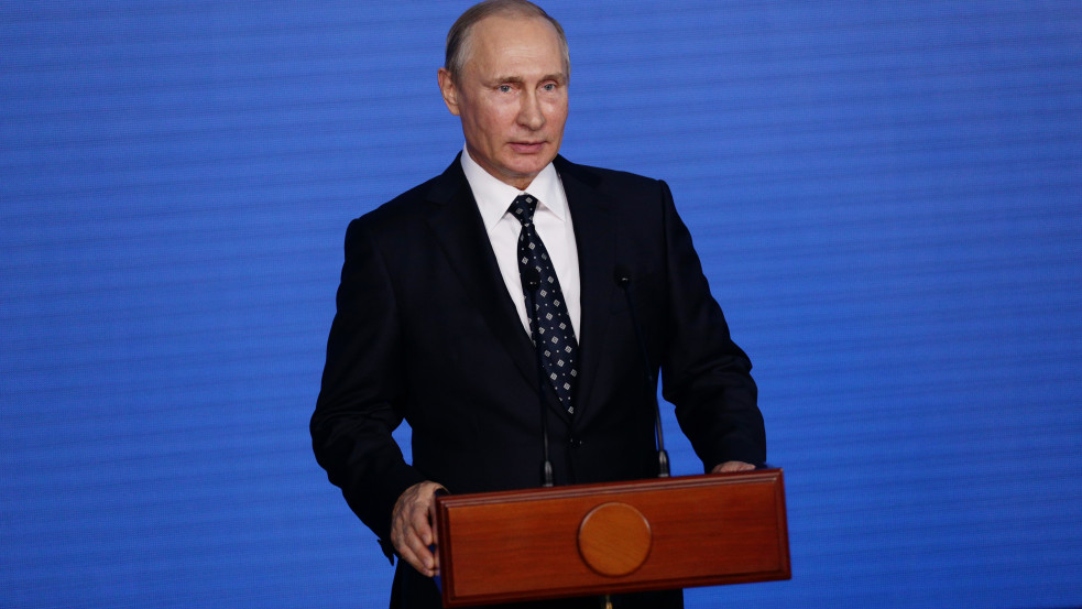 Putyinnal találkozik Szijjártó