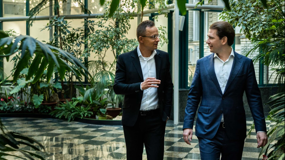 Régi barátját fogadta Szijjártó Péter a külügyminisztériumban