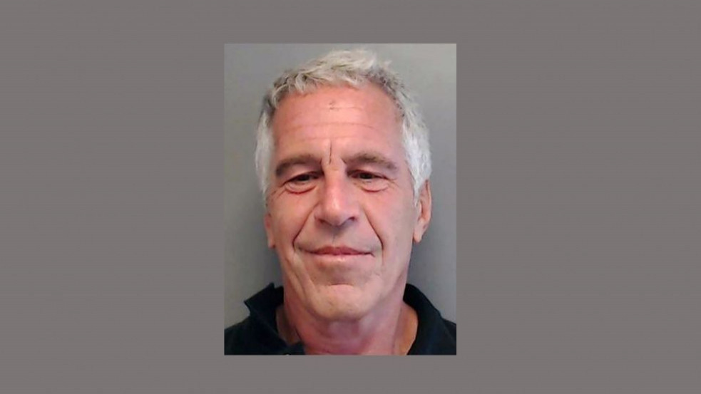 Epstein bűntársát is felakasztva találták meg a börtöncellájában