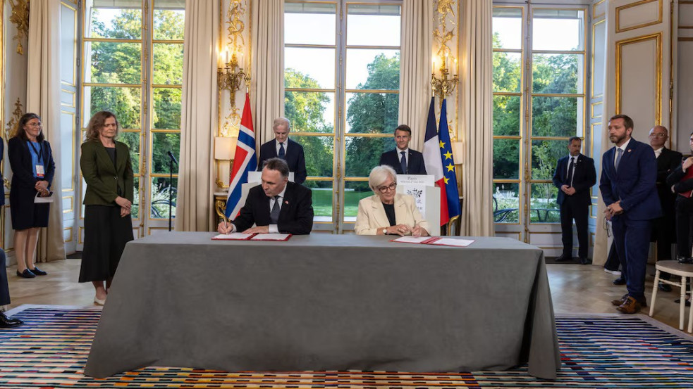 Francia atompajzs alá menekül Norvégia