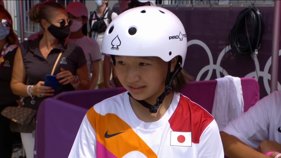 Minden idők legfiatalabb olimpiai dobogója: 13 éves japán női deszkás nyerte az aranyat