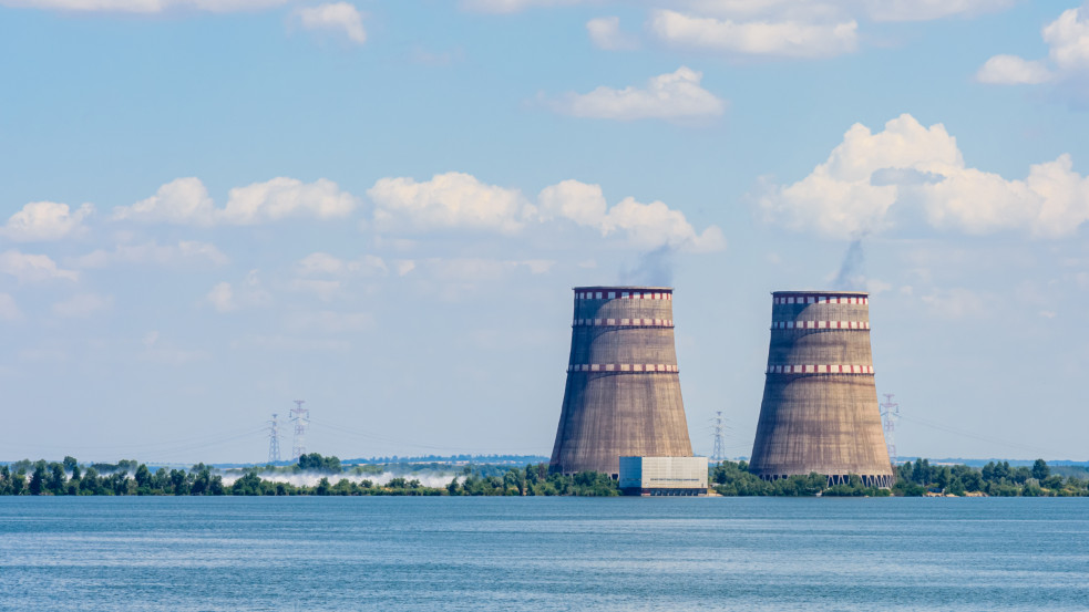 A tűzzel játszanak: erős robbanások rázták meg Európa legnagyobb atomerőművének környékét, Moszkva szerint az ukránok lőnek