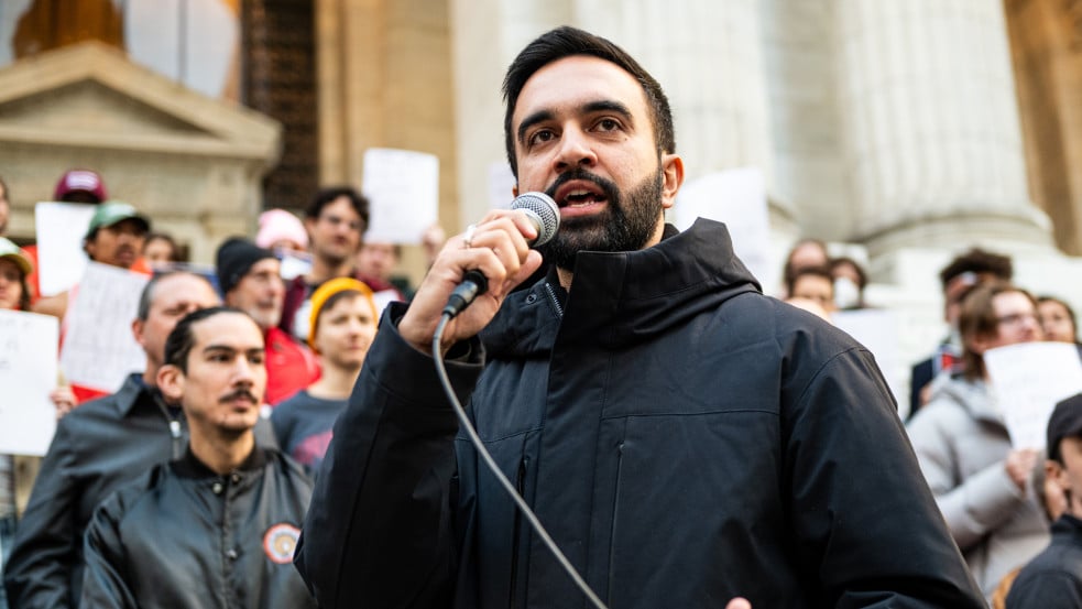 Aggódnak a New York-i zsidók: Izrael-ellenes muszlim szocialista lehet az új polgármester